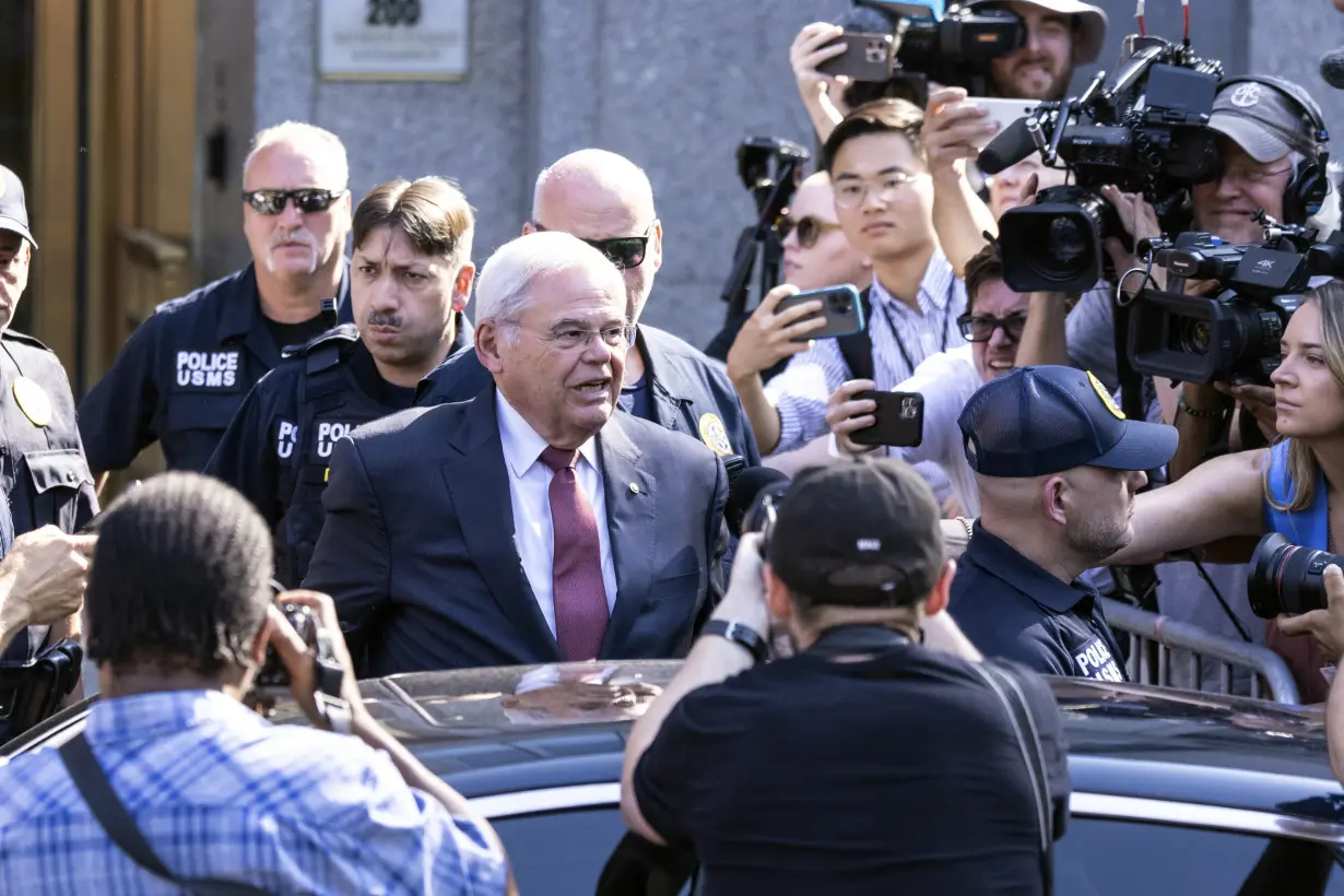 Jury finishes 2nd day of deliberations without a verdict at Sen. Bob Menendez's bribery trial