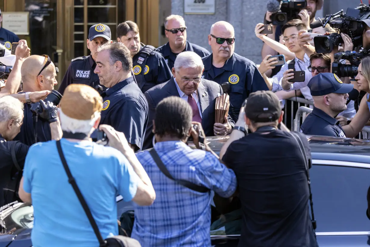 Jury finishes 2nd day of deliberations without a verdict at Sen. Bob Menendez's bribery trial