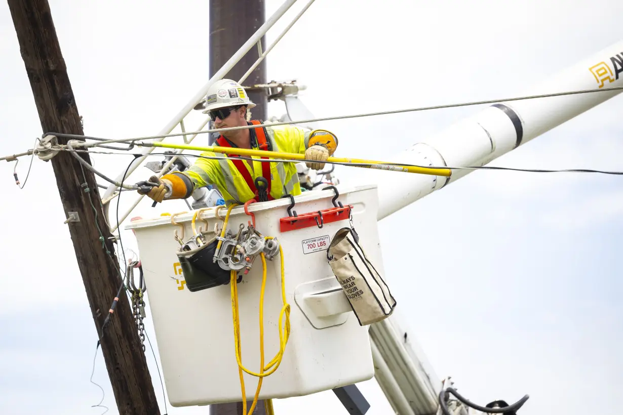 Philanthropy-Galveston-Power Outages