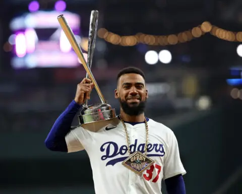 Dodgers OF Teoscar Hernandez wins Home Run Derby