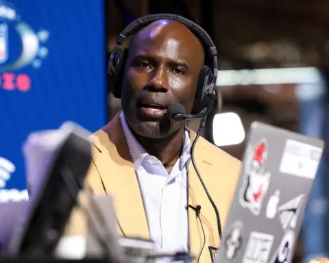 Terrell Davis, football Hall of Famer, says he was removed from plane after tapping a flight attendant