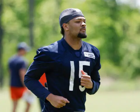 Bears WR Rome Odunze signs 4-year, $22.7M deal