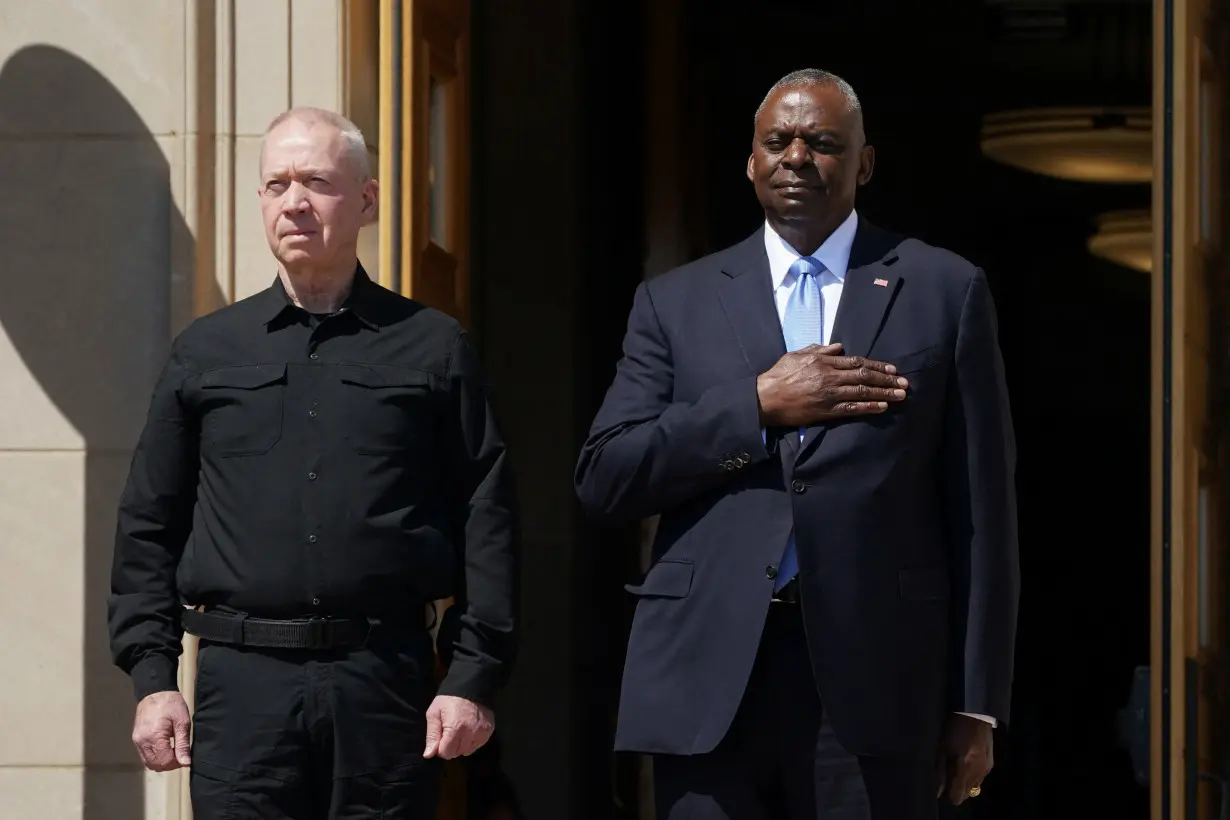 U.S. Secretary of Defense Lloyd Austin and Israeli Defense Minister Yoav Gallant meet in Washington