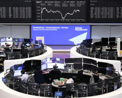 European shares end marginally lower as tech sell-off stymies advances