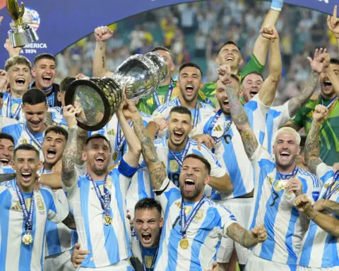 Argentina tops FIFA men's rankings as government hits back at critics of team's racist France song