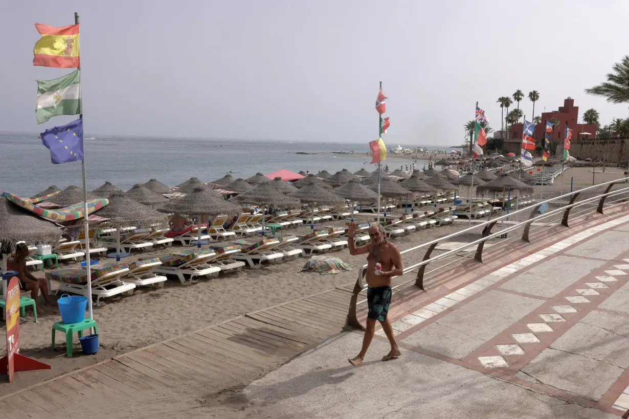 Spain experiences first official heatwave of the summer