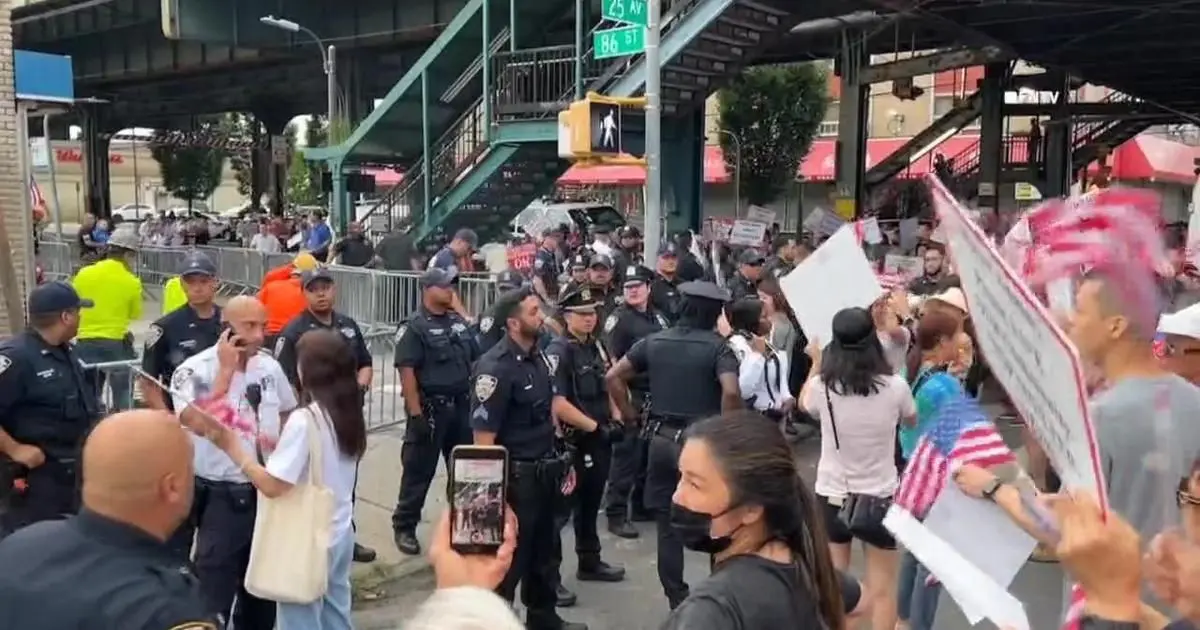 NYC Council member allegedly bites NYPD official at Brooklyn protest