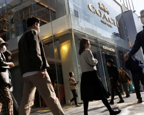 China's stubborn savers ignore inducements to spend as growth slows