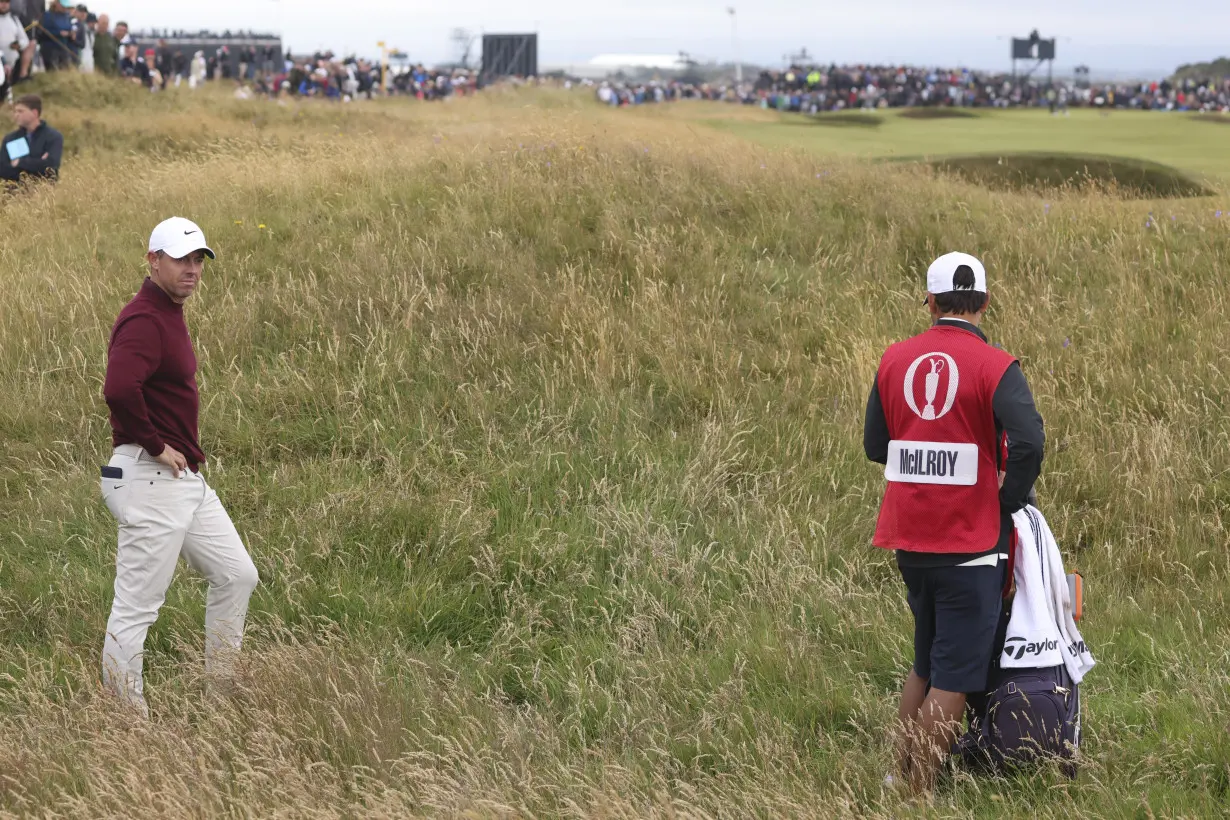 Shane Lowry keeps calm and carries British Open lead at Troon