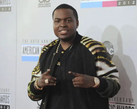 Rapper Sean Kingston and his mother indicted on federal charges in $1M fraud scheme