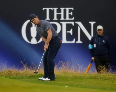 Golf-Horschel shines to lead Open after brutal third round