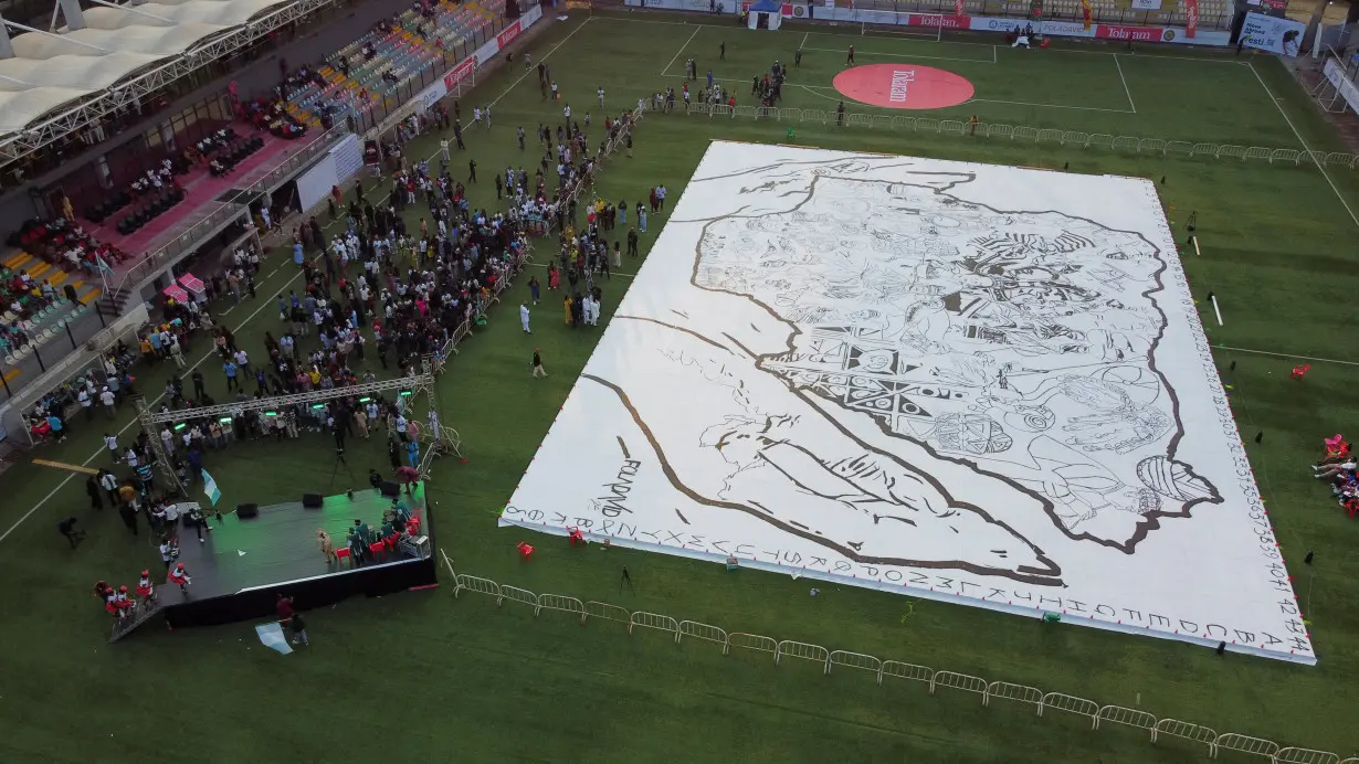 Nigerian artist seeks world record for largest painting