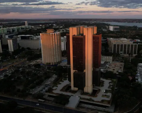 Brazil's economy seen growing steadily, fiscal deficit to stay high: Reuters poll