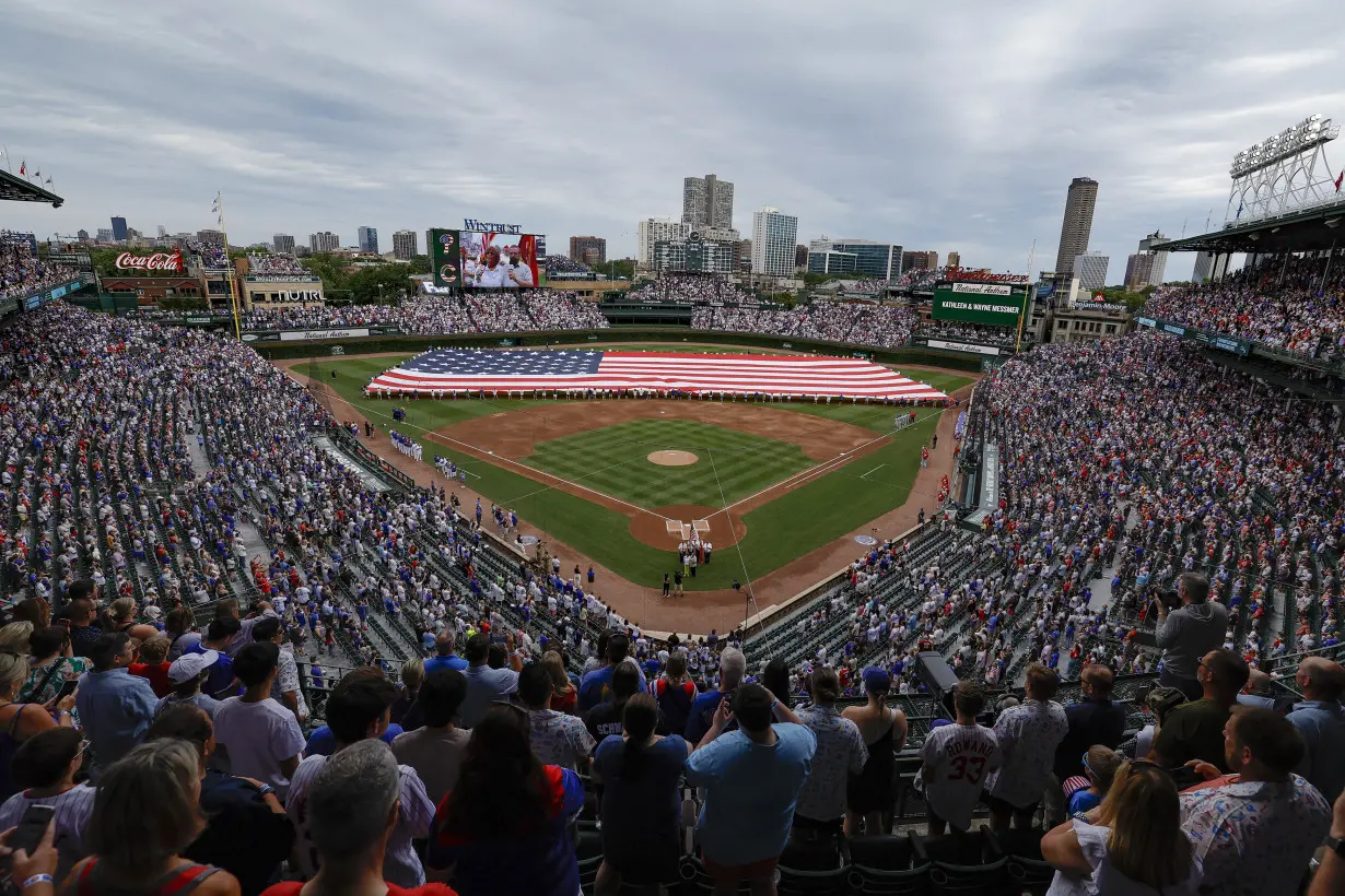 MLB: Philadelphia Phillies at Chicago Cubs