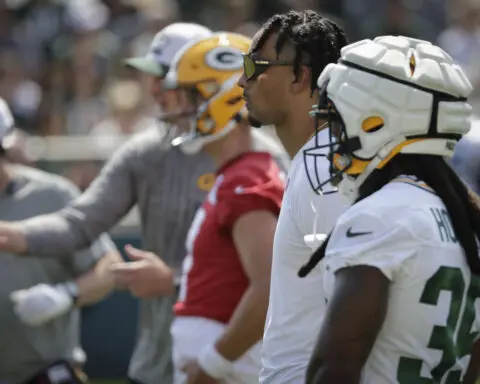 QB Jordan Love won't be practicing with Packers with contract situation unsettled
