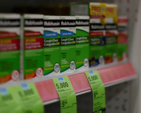 Robitussin maker settles lawsuit in US over 'non-drowsy' claim