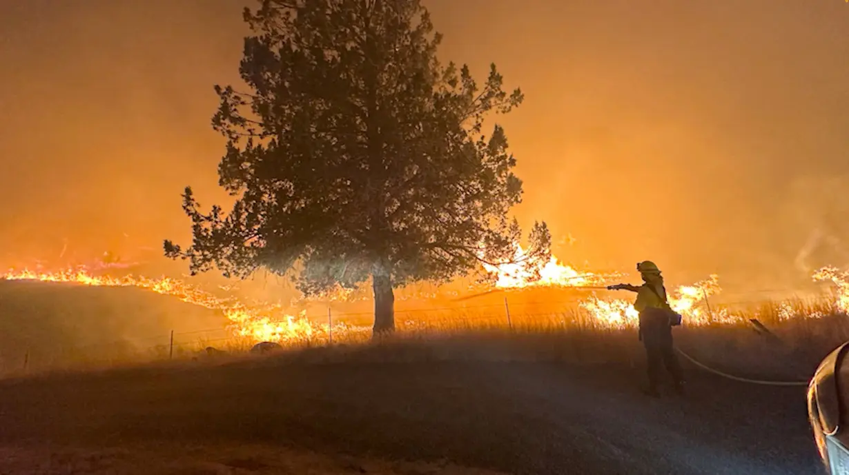 FILE PHOTO: Lone Rock fire in Spray, Oregon