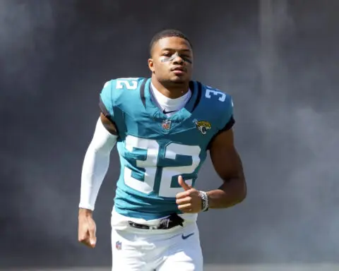 Jags' Tyson Campbell signs a 4-year, $76.5 million contract extension on eve of camp, AP source says