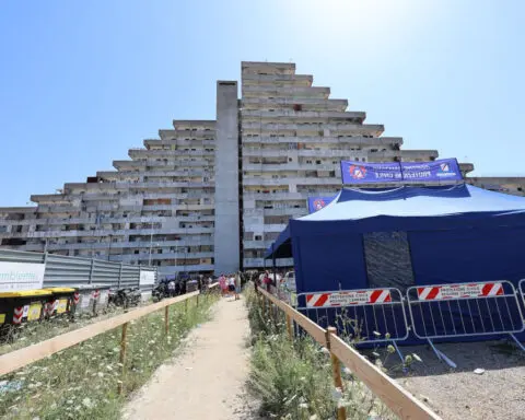 Two killed as walkway collapses at Italy’s notorious ‘Gomorrah’ slum