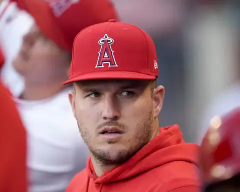 Angels OF Mike Trout leaves early from first rehab start in minors due to knee soreness