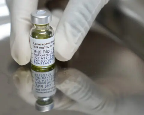 Experts say a twice-yearly injection that offers 100% protection against HIV is 'stunning'