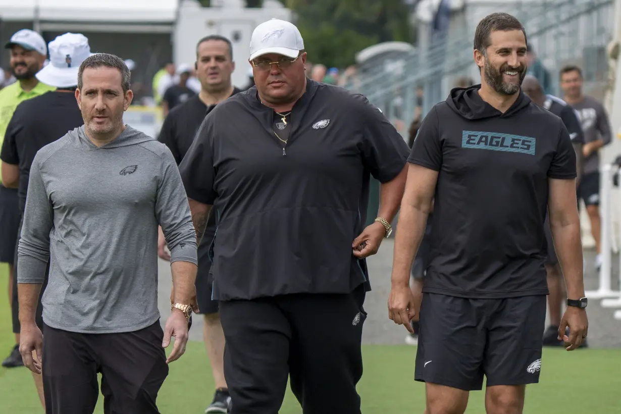 Hurts, Sirianni say all is peaceful between QB and Coach at Eagles' training camp