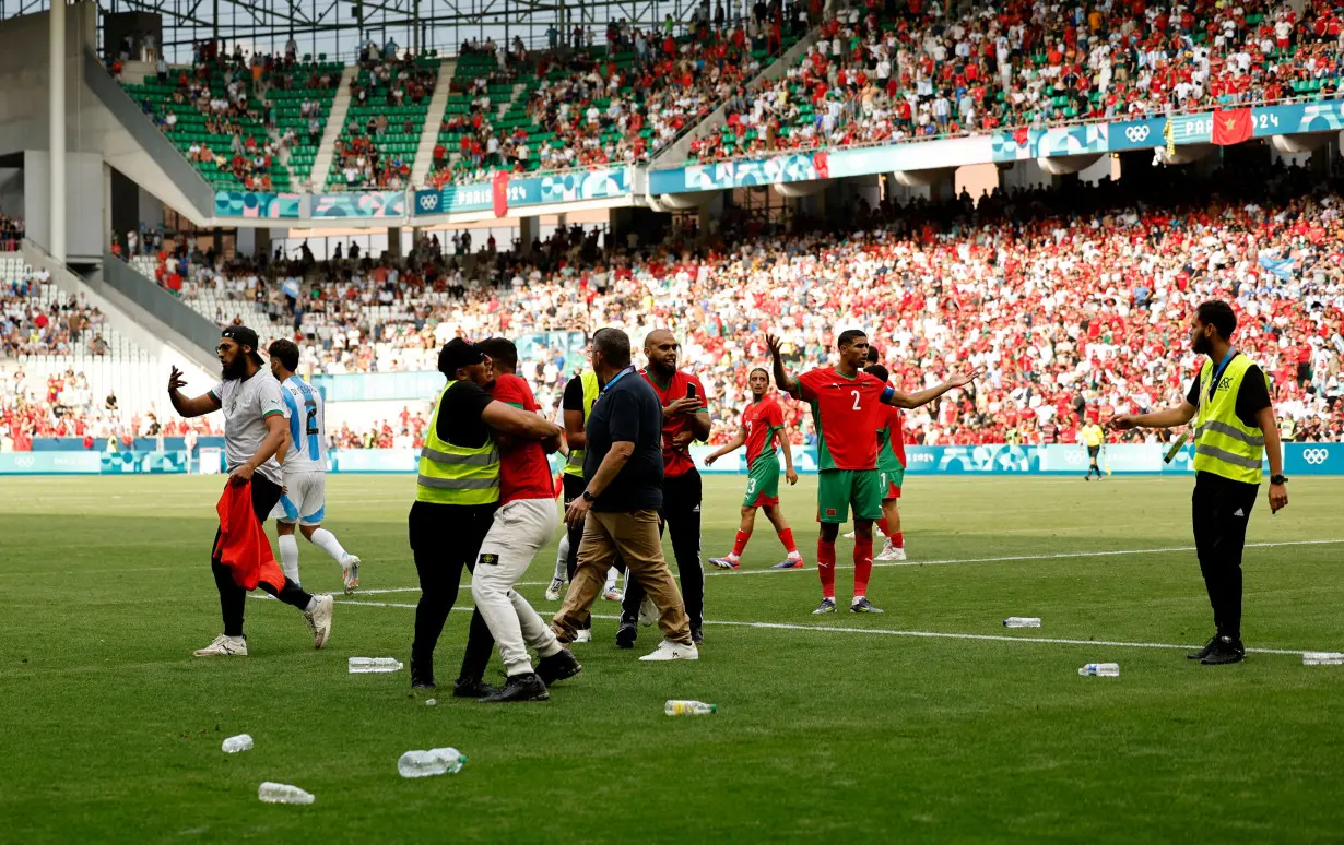 Football - Men's Group B - Argentina vs Morocco