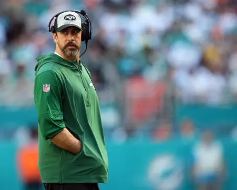 Jets QB Aaron Rodgers 'just need the reps' to complete recovery