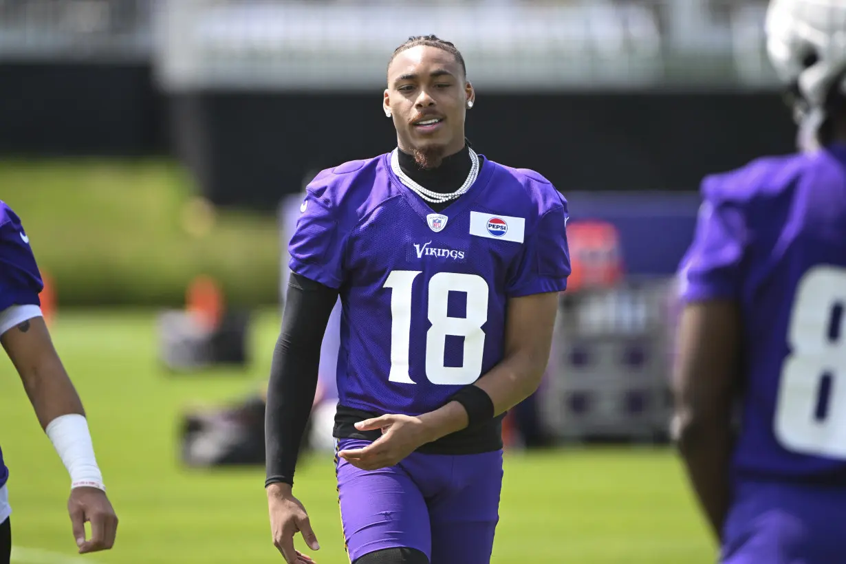 Vikings cornerback Mekhi Blackmon tears ACL in opening practice of training camp, AP source says