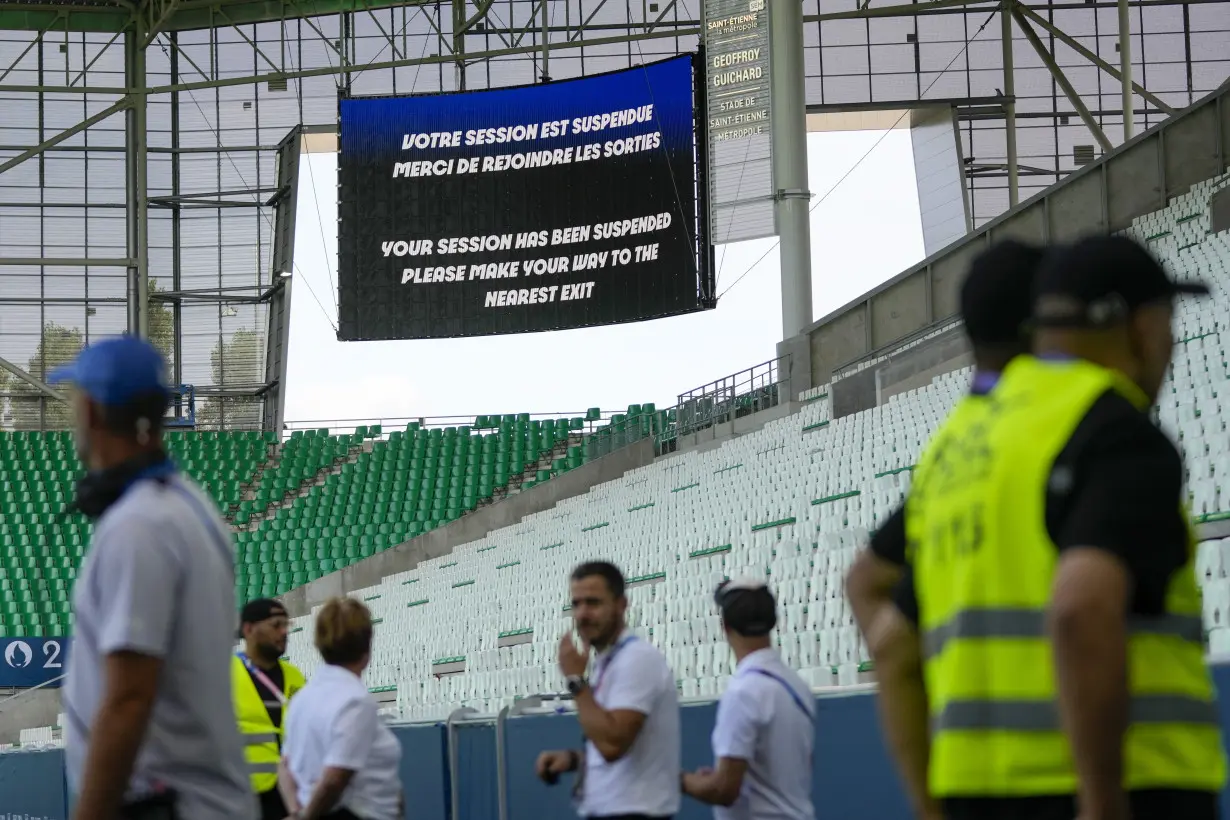 Argentina coach slams chaotic 'scandal' at Olympic soccer match vs Morocco