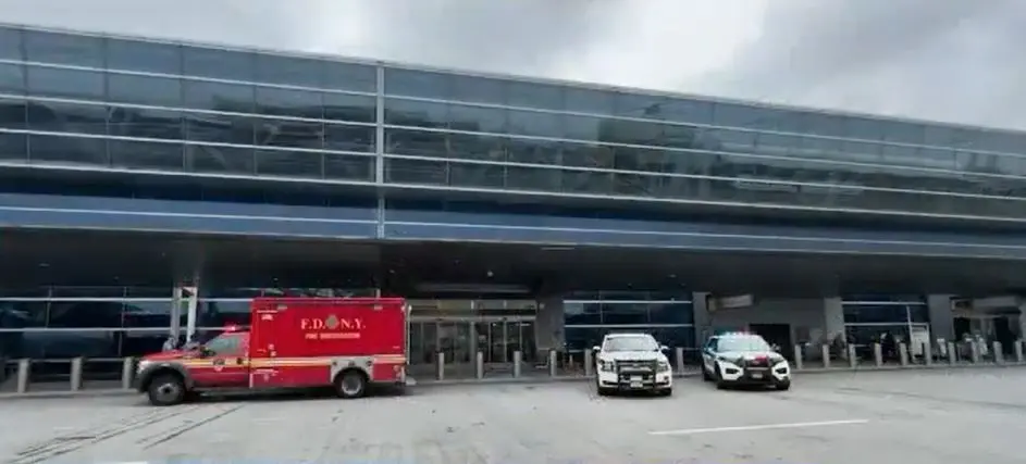 9 injured, dozens of flights canceled or delayed after fire breaks out at JFK Airport