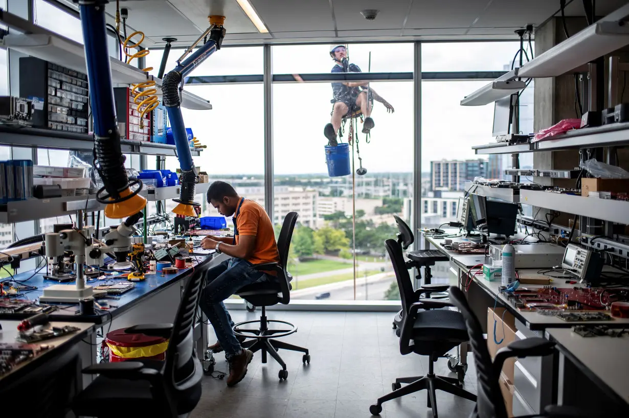 Amazon artificial intelligence processors in a lab in Austin