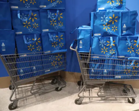 Walmart Canada raises hourly store wages for about 40,000 workers