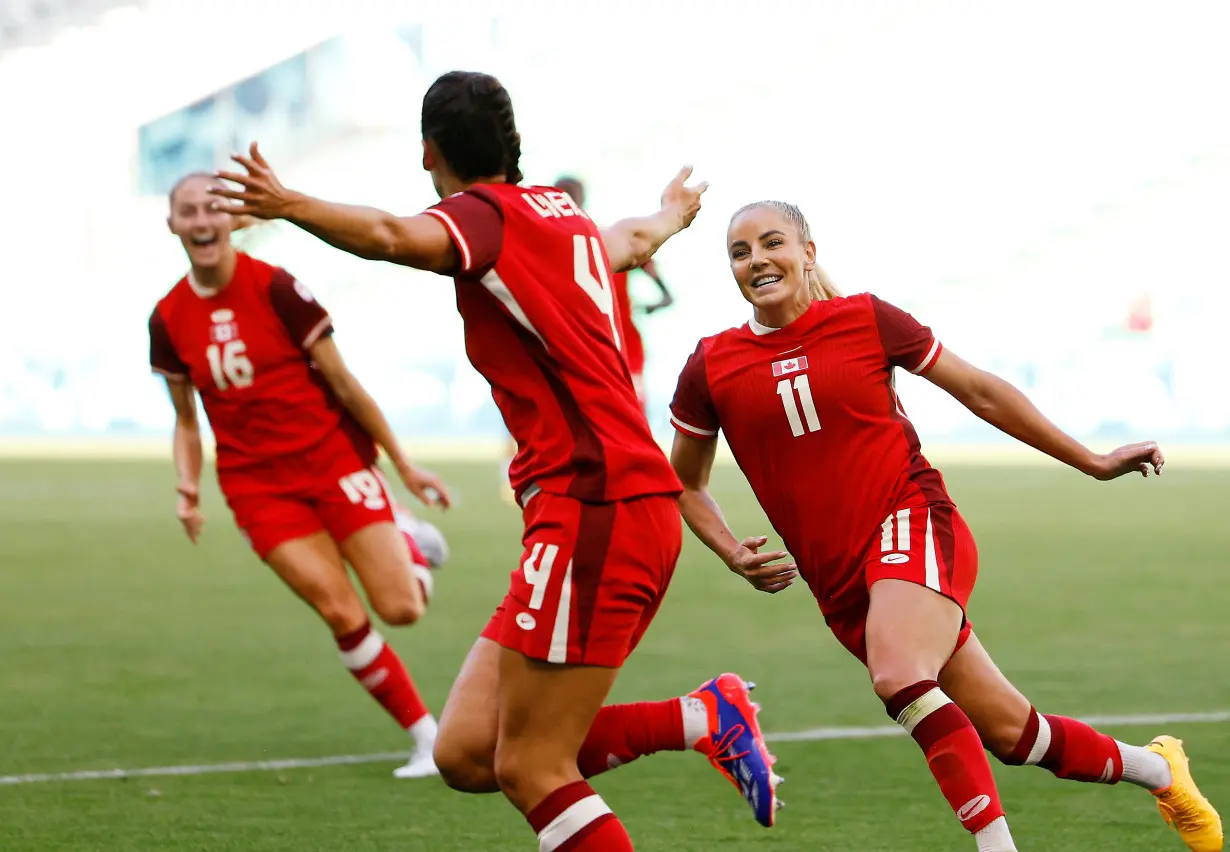 Football - Women's Group A - Canada vs New Zealand