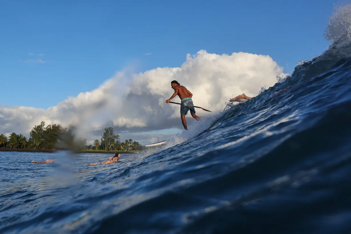 Olympics-Surfing-Good waves expected to kick off Tahiti surfing, ISA head says