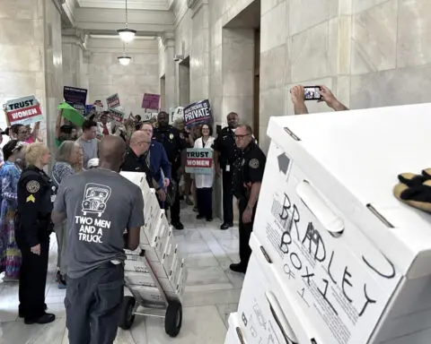 Arkansas abortion measure's signatures from volunteers alone would fall short, filing shows