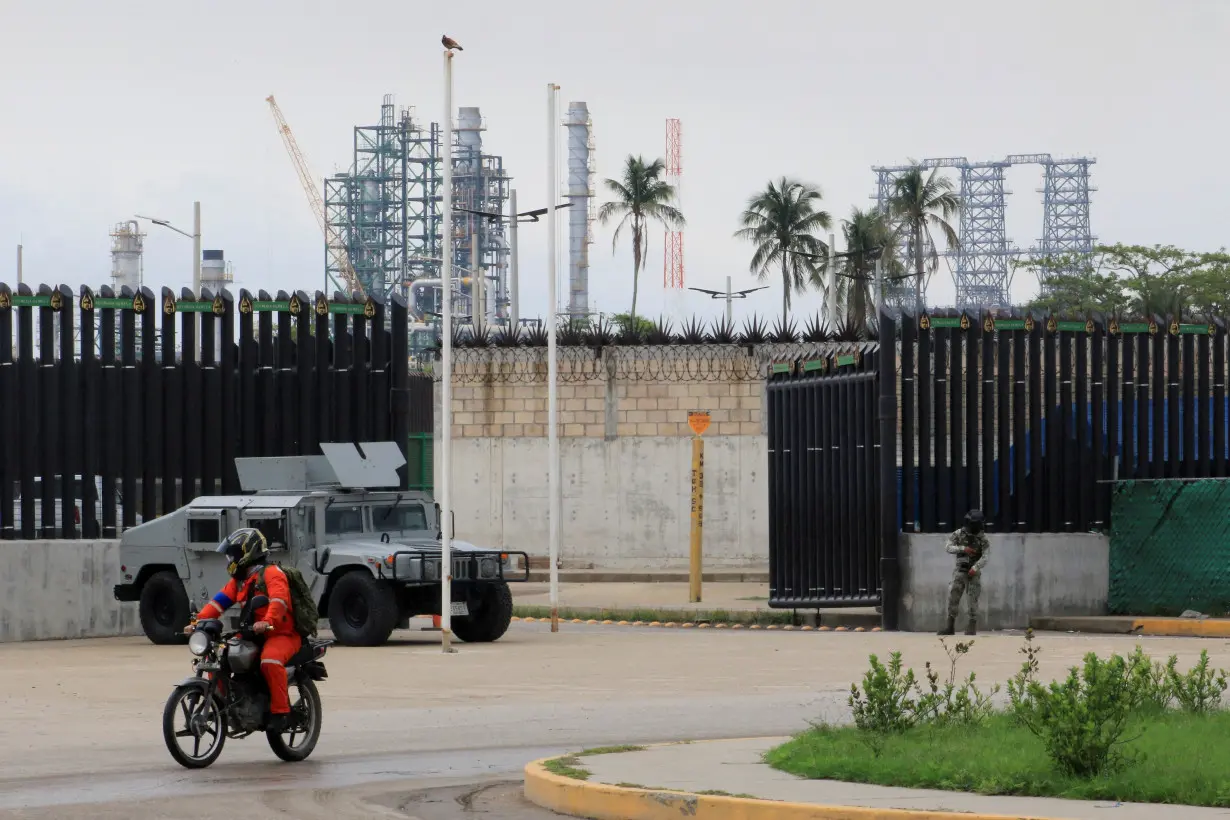 FILE PHOTO: Mexico's Olmeca refinery in Paraiso