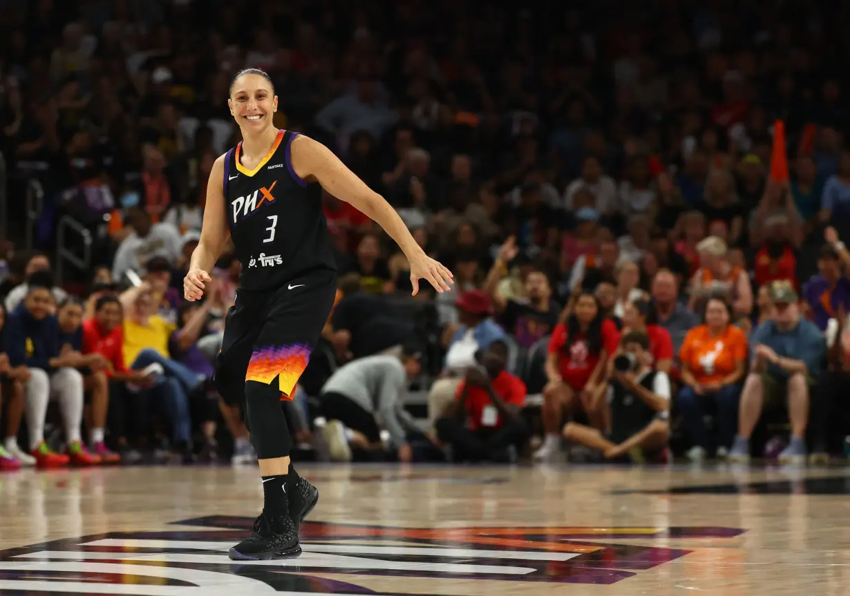 WNBA: Indiana Fever at Phoenix Mercury