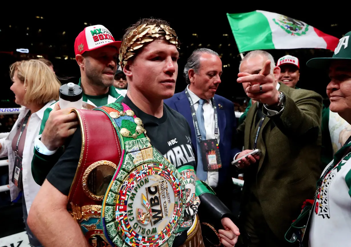 Super Middleweight - Saul 'Canelo' Alvarez v John Ryder