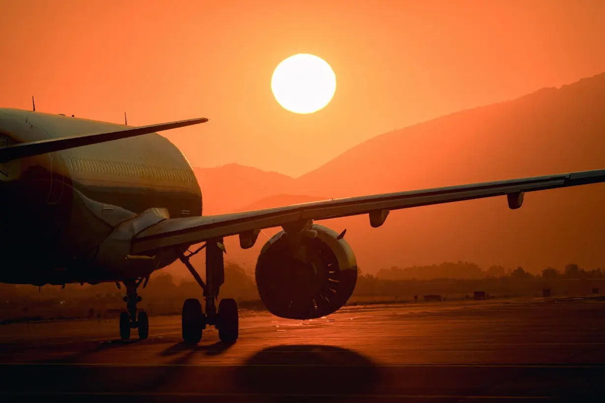 Too hot to board: What's the limit for sweltering airplane cabins?