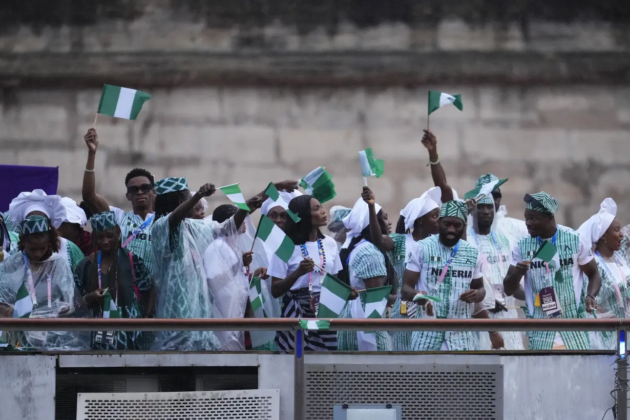 Nigeria women's basketball team denied entry to opening ceremony boat by federation, AP source says