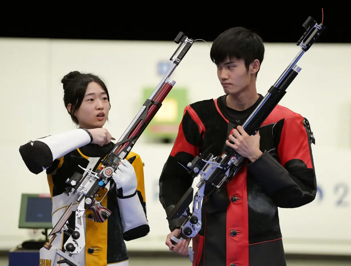 Olympics-Shooting-Chinese teen duo gun down first gold in Paris