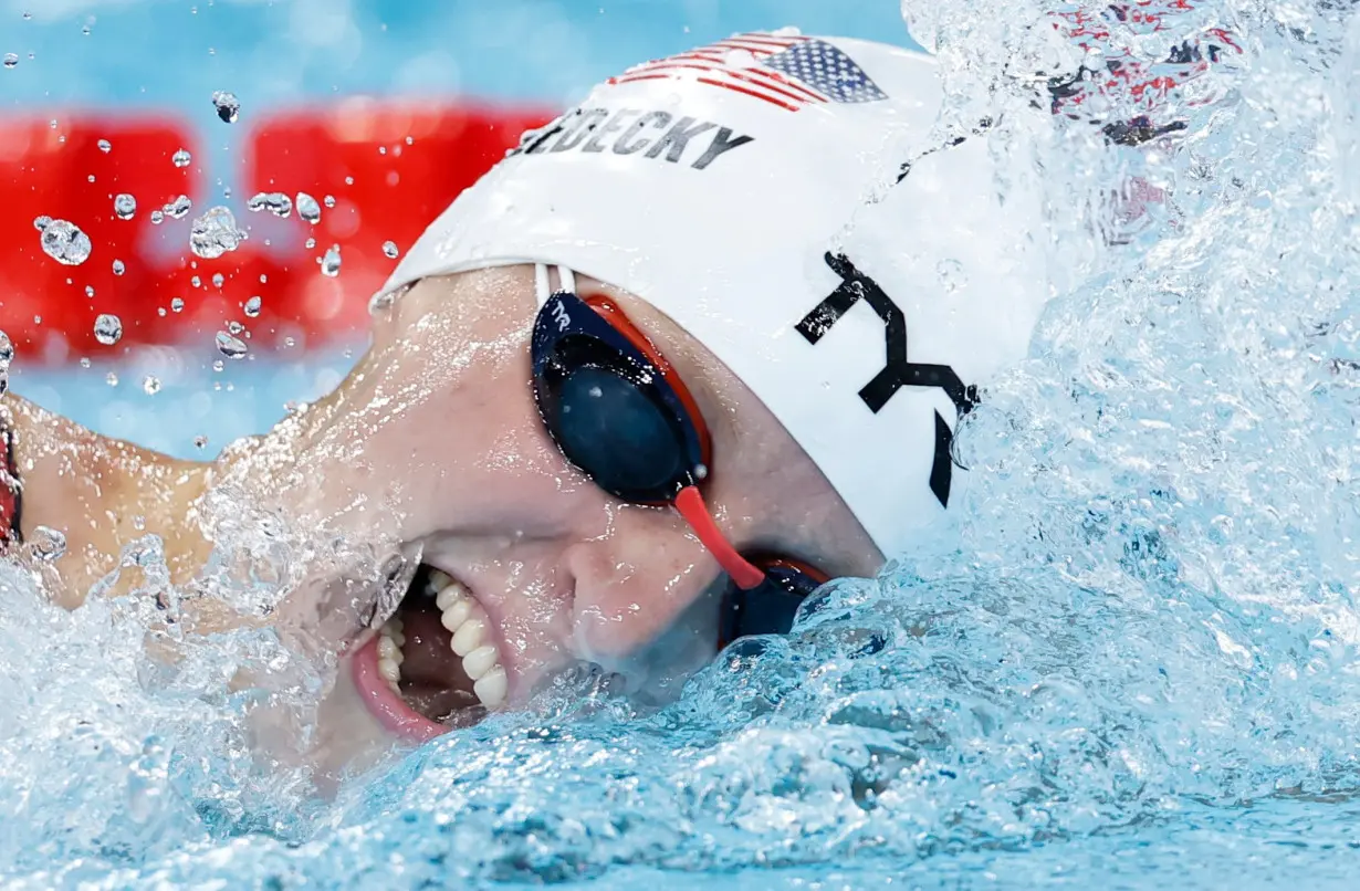 Swimming - Women's 400m Freestyle - Heats