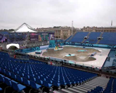 Pouring rain disrupts Games after drenched opening ceremony