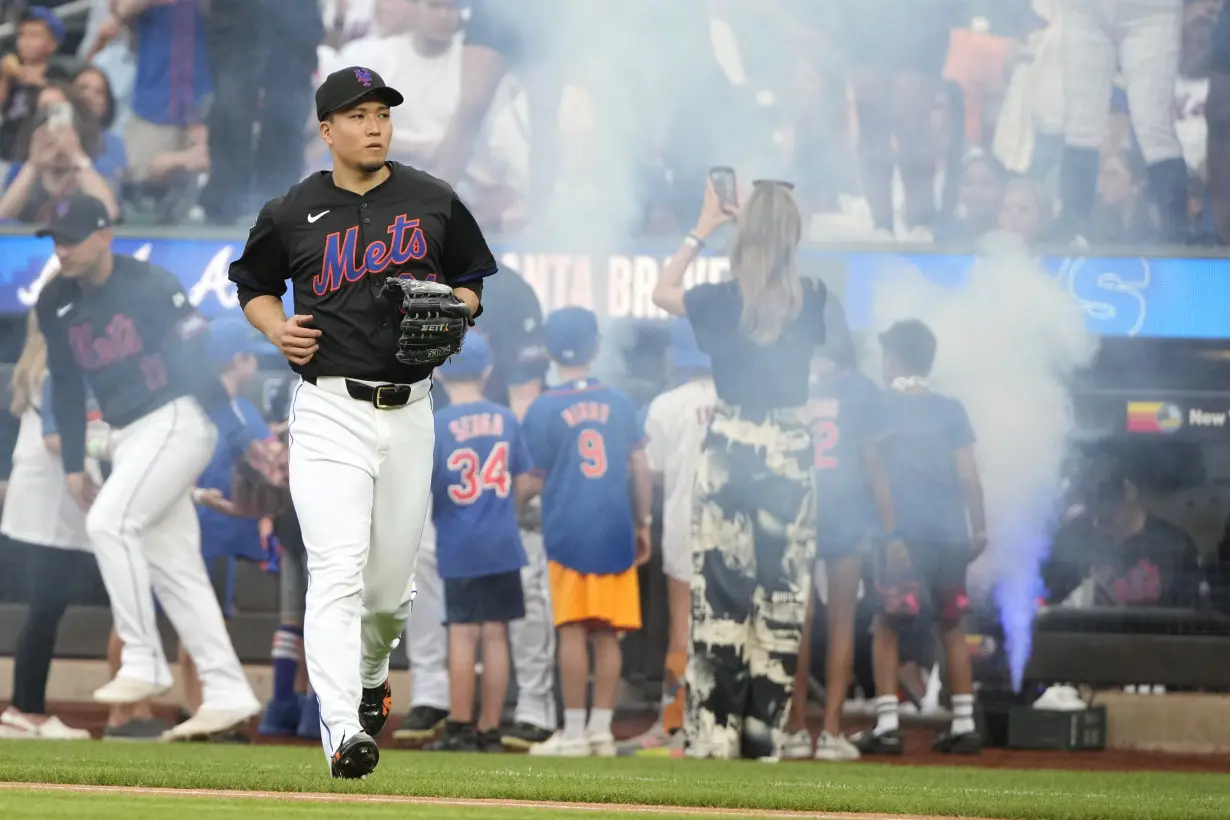 Mets ace Kodai Senga expected to miss rest of regular season with calf strain