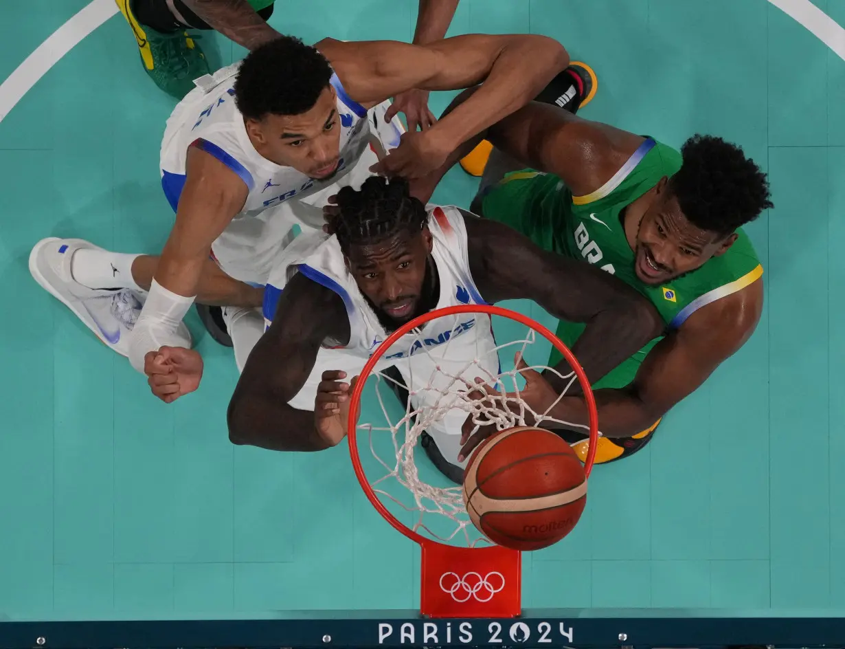 Basketball - Men's Group Phase - Group B - France vs Brazil