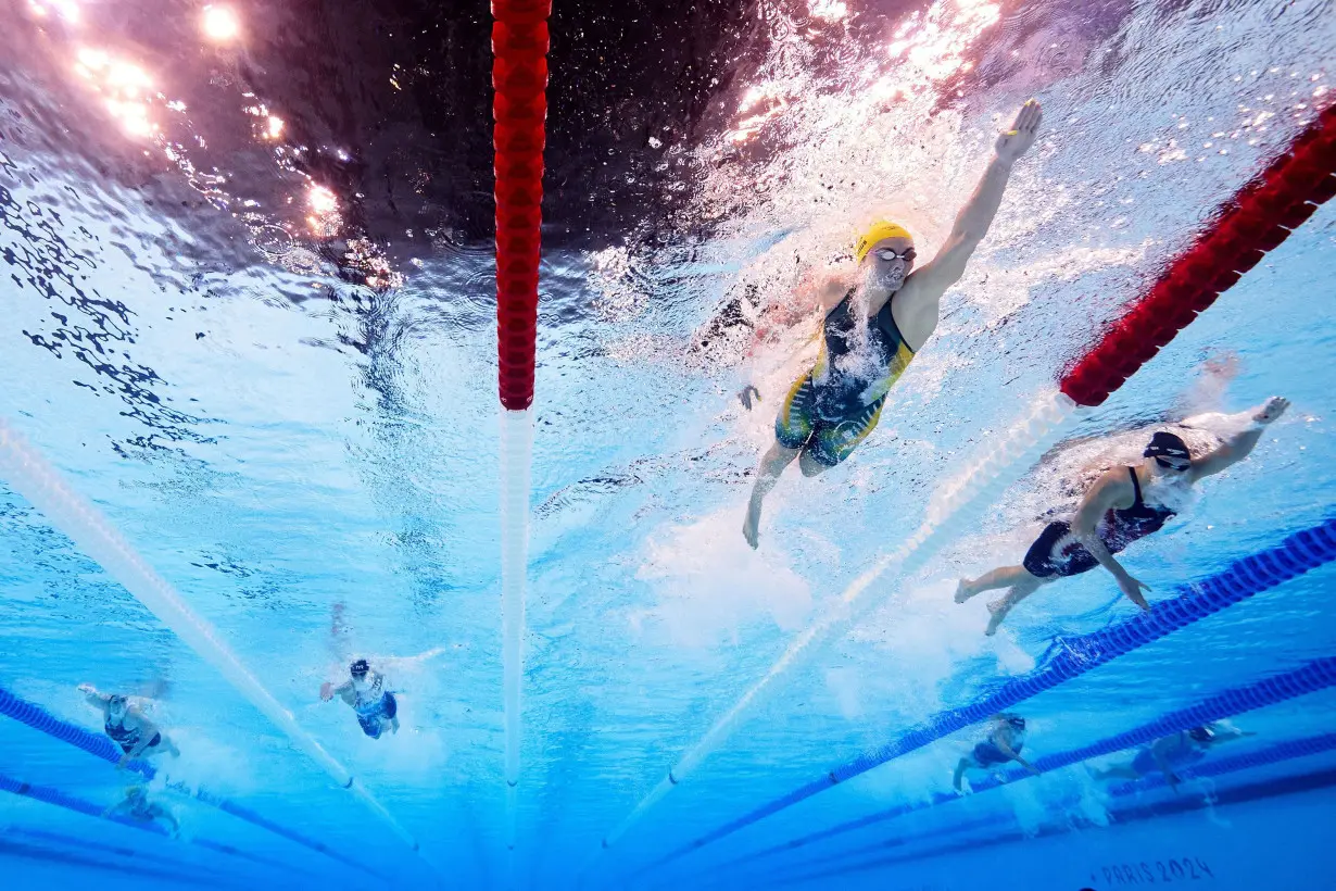 The showdown that wasn’t: Ariarne Titmus easily bests Katie Ledecky in hotly anticipated rematch