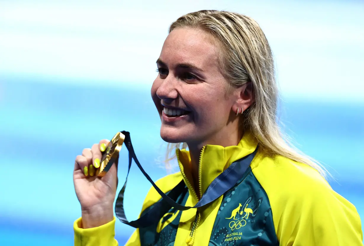 Olympics-Swimming-Titmus gets Australia off to a golden start in Paris