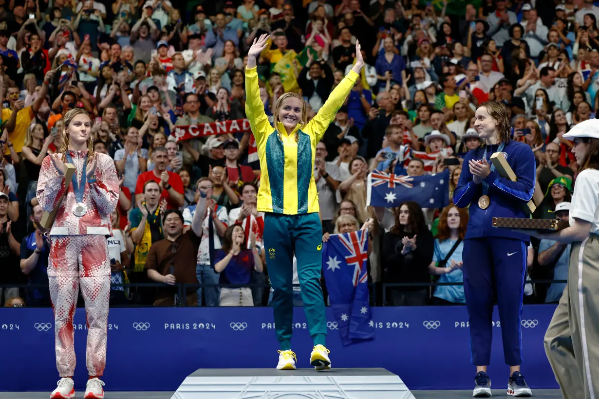 Olympics-Swimming-Titmus gets Australia off to a golden start in Paris