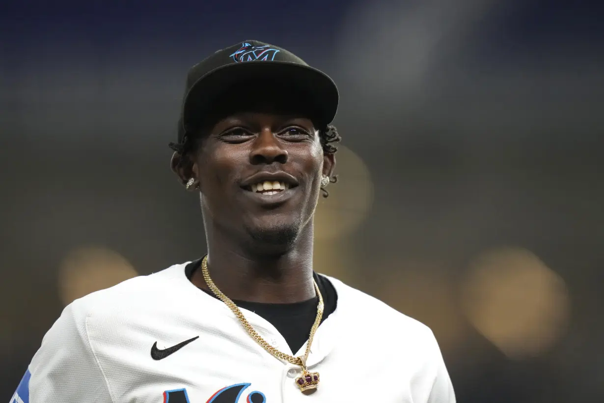 Struggling Yankees acquire Jazz Chisholm Jr. from Marlins for 3 minor leaguers